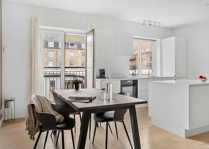 The Hidden Courtyard Loft Apartment Aarhus