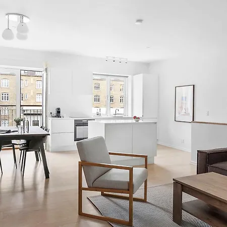 The Hidden Courtyard Loft *